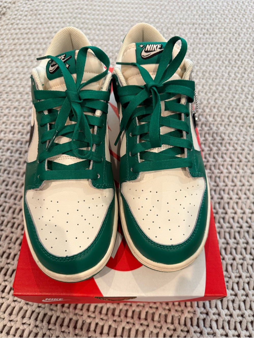 Nike White and Green Dunk-Style Low Tops